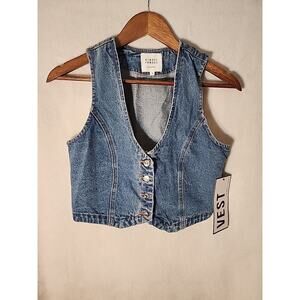 ALMOST FAMOUS Button Cropped Denim Vest Women's Size Small NEW